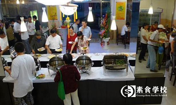 素食自助餐如何让客人适“食”而止？