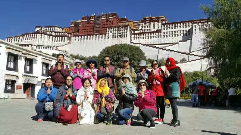 西藏朝圣