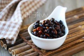 补肾的小黑豆，10种做法总有一款你喜欢！