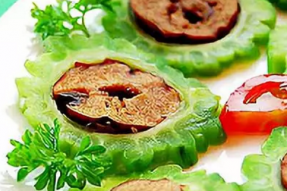 素食菜谱： 红枣酿苦瓜