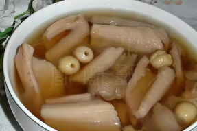 【素食健康养生菜谱】汤品类：双莲百合桂圆肉汤