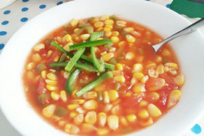 【家庭健康养生素食菜谱】  玉米番茄汤 ，超下饭的素食做法，小朋友一定喜欢！