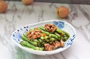 素食菜谱——核桃四季豆