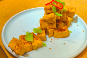 素食烹饪 | 专治嘴馋！原来这样炸豆腐比炸鸡还香！内附素食菜谱