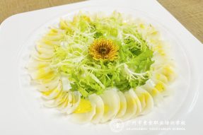 素食烹饪 | 百香果拌百合：清心安神，生津润燥。